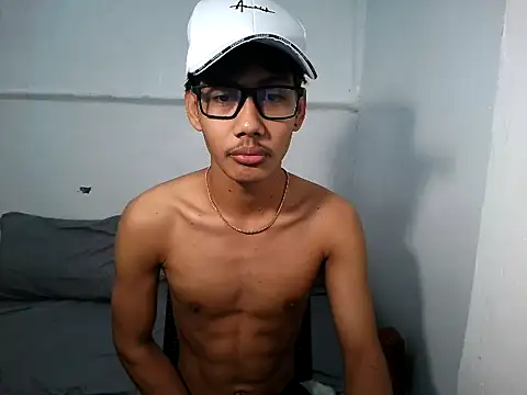 fucking hot2 online show from November 3, 2025, 2:06 am