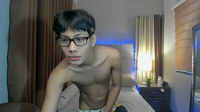 fucking hot2 online show from September 18, 2025, 6:05 am