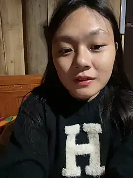 mai-xinh online show from November 3, 2025, 3:37 pm