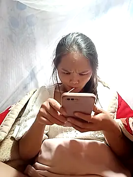 xinhxinhcute online show from October 27, 2025, 9:32 am