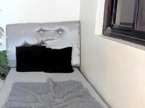 vivenne online show from April 1, 2026, 9:56 pm