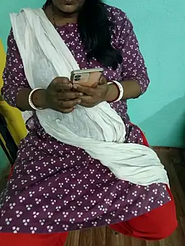 Snapshot of desi_boudi87 chatting on May 11, 2026, 2:45 pm desi boudi87 online show from May 11, 2026, 2:45 pm