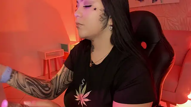 MAGIC TESSA online show from September 23, 2025, 5:31 pm