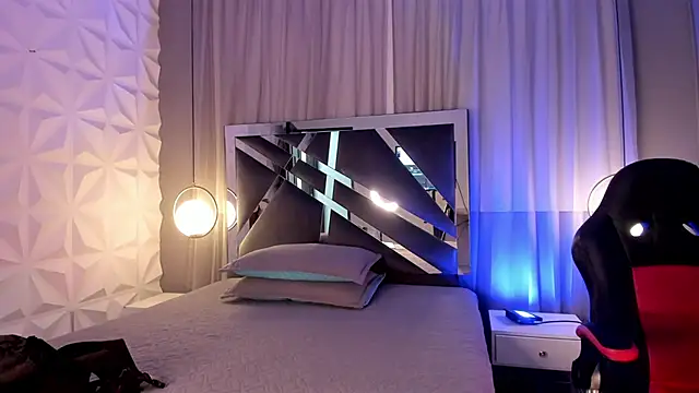 Snapshot of MAGIC_TESSA chatting on February 27, 2026, 1:11 pm MAGIC TESSA online show from February 27, 2026, 1:11 pm