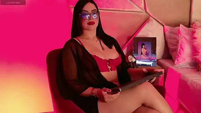 Catalina-Malave online show from November 29, 2025, 12:44 am