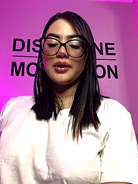 Catalina-Malave online show from November 26, 2025, 2:11 am