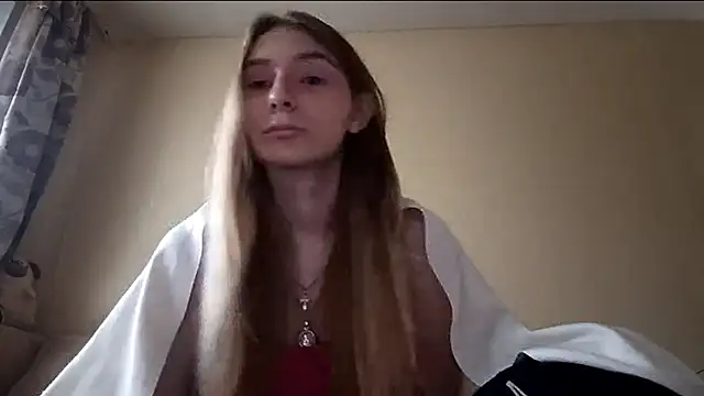 Snapshot of Nymera_flare chatting on October 21, 2025, 6:24 am Nymera flare online show from October 21, 2025, 6:24 am