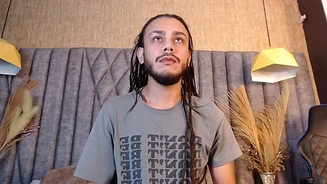 Boss Domiinator online show from October 5, 2025, 4:03 am