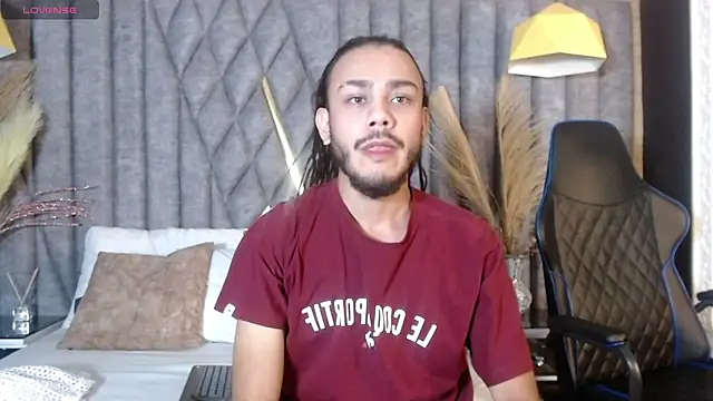 Boss Domiinator online show from September 30, 2025, 3:12 am