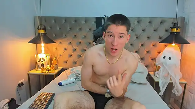 HunterHeat  online show from October 4, 2025, 8:10 pm