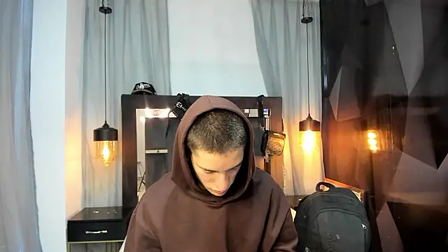 HunterHeat  online show from January 19, 2026, 11:25 am