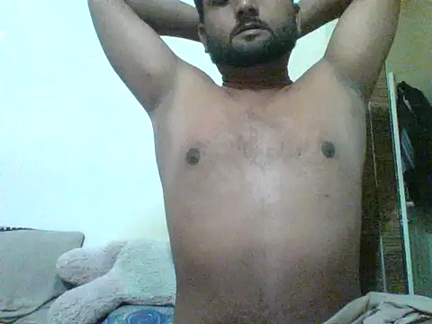 Snapshot of biggd09 chatting on October 12, 2025, 5:36 pm biggd09 online show from October 12, 2025, 5:36 pm