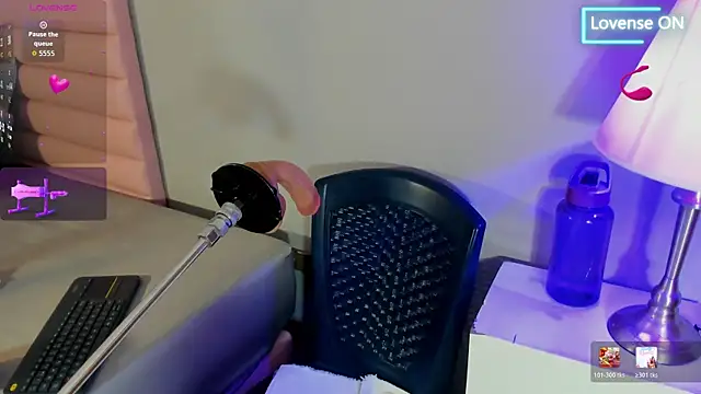 emma clarke  online show from April 6, 2026, 3:24 am