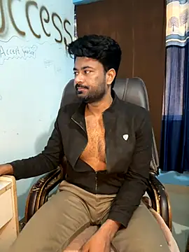 MeekBatgirl online show from November 28, 2025, 2:12 am