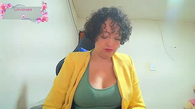 Miss Oriana online show from November 1, 2025, 6:19 am