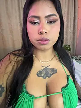 Michluxe 69 online show from April 14, 2026, 2:38 am