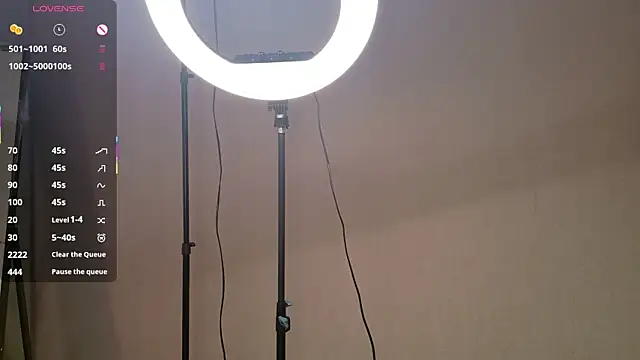 Pony Claid online show from October 28, 2025, 9:58 pm