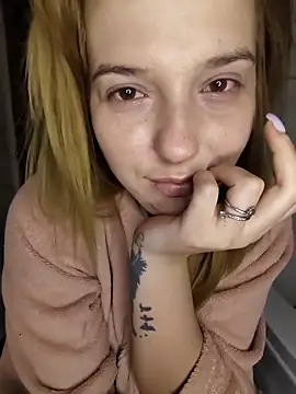 Snapshot of Sakura_2000 chatting on February 6, 2026, 1:01 am Sakura 2000 online show from February 6, 2026, 1:01 am