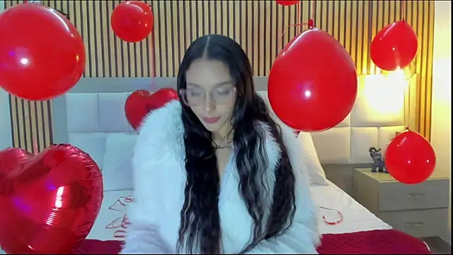 Snapshot of Roseaurora chatting on February 14, 2026, 11:54 am Roseaurora online show from February 14, 2026, 11:54 am