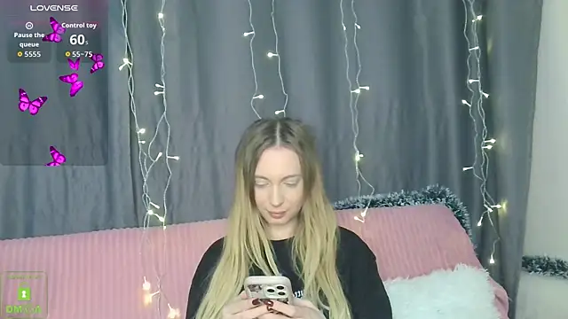 BabbbyFoxxx online show from January 10, 2026, 2:51 am