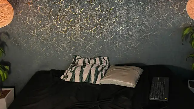 Snapshot of zorre_ chatting on October 11, 2025, 6:09 pm zorre online show from October 11, 2025, 6:09 pm