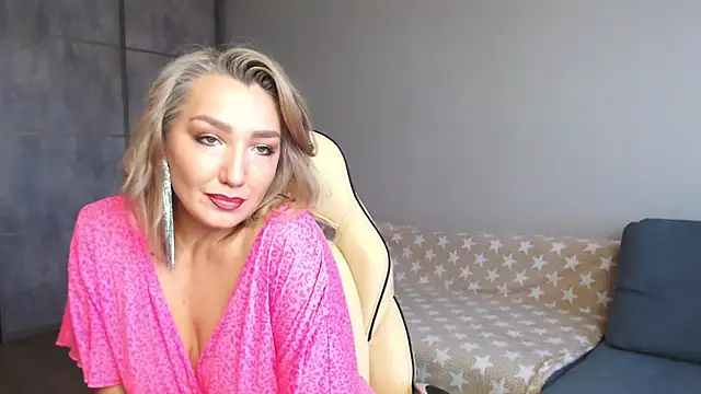 Snapshot of selenallen chatting on September 12, 2025, 1:55 pm selenallen online show from September 12, 2025, 1:55 pm
