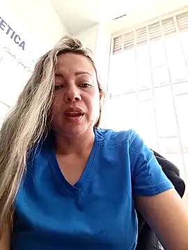 Snapshot of Madisson-04_ chatting on April 29, 2026, 6:14 pm Madisson-04 online show from April 29, 2026, 6:14 pm