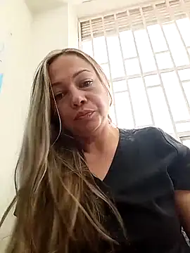 Madisson-04  online show from April 15, 2026, 7:58 pm