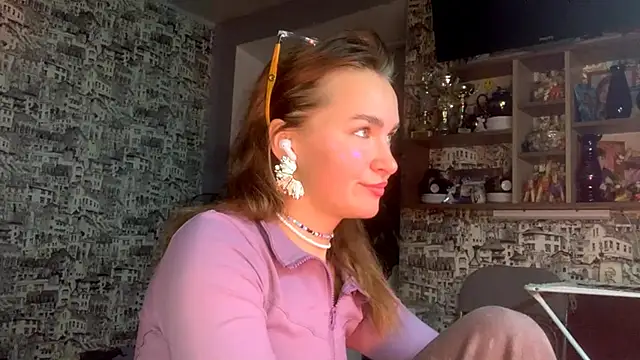 BunnyTiedeman online show from November 2, 2025, 4:12 pm