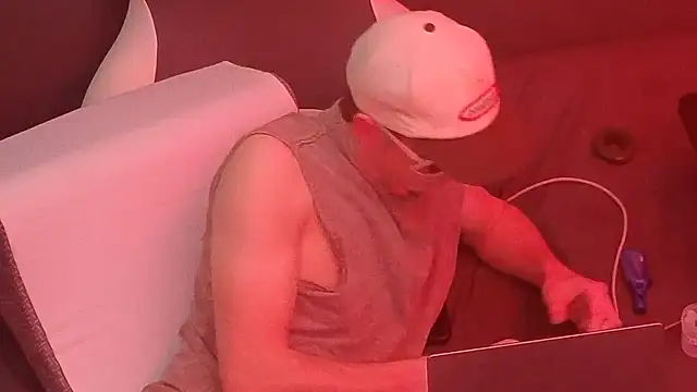 Snapshot of maskedboy1 chatting on January 10, 2026, 1:28 pm maskedboy1 online show from January 10, 2026, 1:28 pm