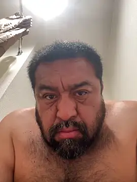 josejoel21 online show from April 15, 2026, 4:40 am