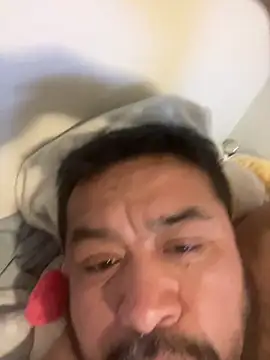 josejoel21 online show from February 1, 2026, 3:49 am