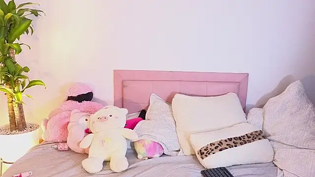 dahiana marin online show from March 19, 2026, 12:10 am