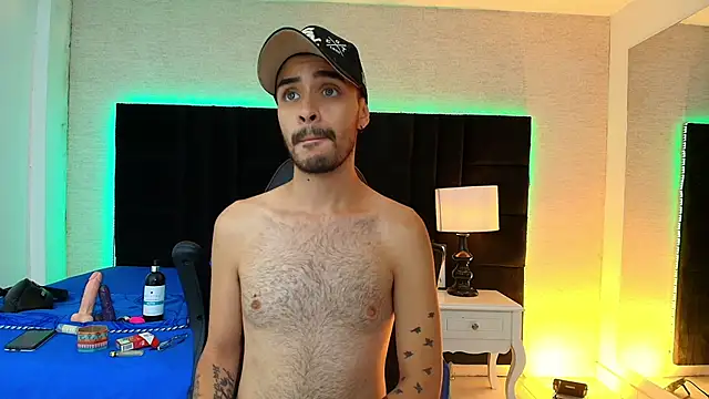 HairyDiamond  online show from September 17, 2025, 3:25 pm