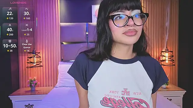 AlanaWalker9 online show from February 19, 2026, 3:47 am