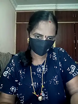 Snapshot of Mee_harini-telugupilla chatting on October 12, 2025, 3:13 pm Mee harini-telugupilla online show from October 12, 2025, 3:13 pm
