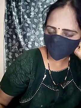 Snapshot of Mee_harini-telugupilla chatting on September 8, 2025, 3:22 pm Mee harini-telugupilla online show from September 8, 2025, 3:22 pm