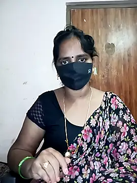 Snapshot of Mee_harini-telugupilla chatting on October 11, 2025, 2:45 am Mee harini-telugupilla online show from October 11, 2025, 2:45 am