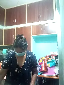 Snapshot of Mee_harini-telugupilla chatting on September 19, 2025, 3:21 am Mee harini-telugupilla online show from September 19, 2025, 3:21 am