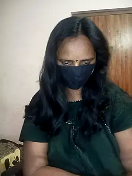 Snapshot of Mee_harini-telugupilla chatting on October 6, 2025, 2:46 am Mee harini-telugupilla online show from October 6, 2025, 2:46 am