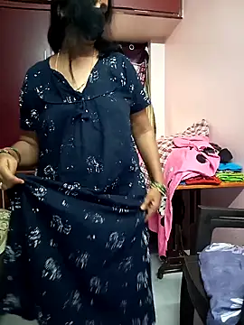 Snapshot of Mee_harini-telugupilla chatting on April 30, 2026, 9:49 am Mee harini-telugupilla online show from April 30, 2026, 9:49 am
