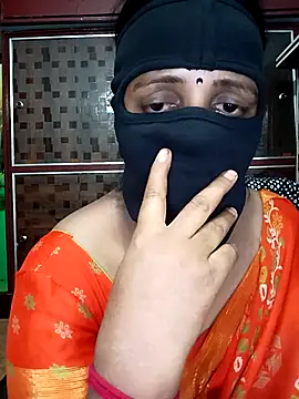 Snapshot of Mee_harini-telugupilla chatting on May 3, 2026, 1:44 am Mee harini-telugupilla online show from May 3, 2026, 1:44 am