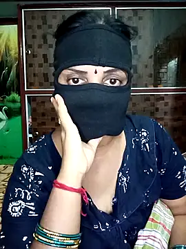 Snapshot of Mee_harini-telugupilla chatting on May 5, 2026, 5:27 pm Mee harini-telugupilla online show from May 5, 2026, 5:27 pm