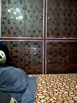 Snapshot of Mee_harini-telugupilla chatting on May 3, 2026, 8:23 pm Mee harini-telugupilla online show from May 3, 2026, 8:23 pm