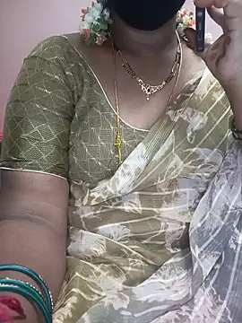 Snapshot of Mee_harini-telugupilla chatting on May 31, 2026, 10:21 am Mee harini-telugupilla online show from May 31, 2026, 10:21 am