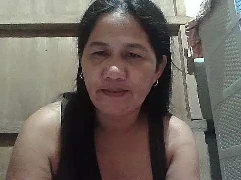 Snapshot of hotmama_063 chatting on May 14, 2026, 10:23 am hotmama 063 online show from May 14, 2026, 10:23 am