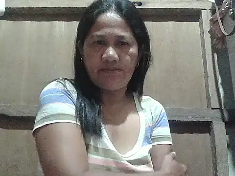 Snapshot of hotmama_063 chatting on June 2, 2026, 8:31 pm hotmama 063 online show from June 2, 2026, 8:31 pm