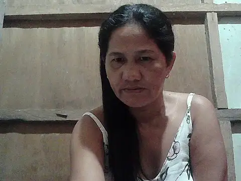 Snapshot of hotmama_063 chatting on December 16, 2025, 8:24 pm hotmama 063 online show from December 16, 2025, 8:24 pm