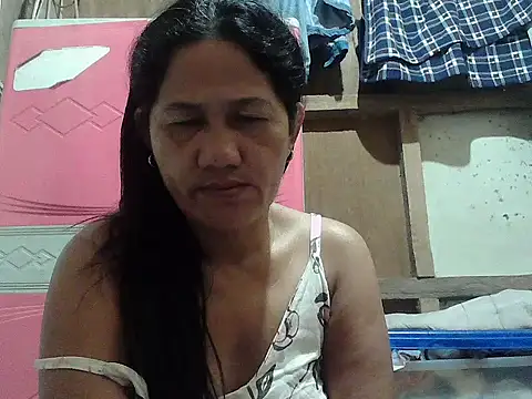 Snapshot of hotmama_063 chatting on October 28, 2025, 8:52 pm hotmama 063 online show from October 28, 2025, 8:52 pm
