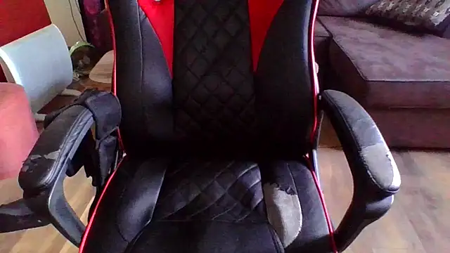 couple2612 online show from October 23, 2025, 9:19 am